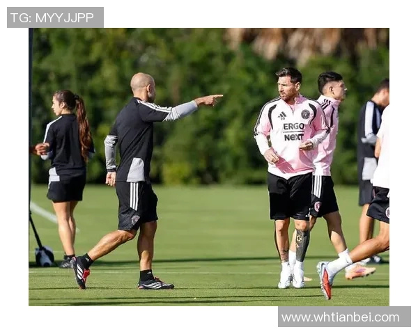 足球明星们齐聚训练场揭秘梅西的训练秘诀与技巧视频分享 足球明星们齐聚训练场揭秘梅西的训练秘诀与技巧视频分享